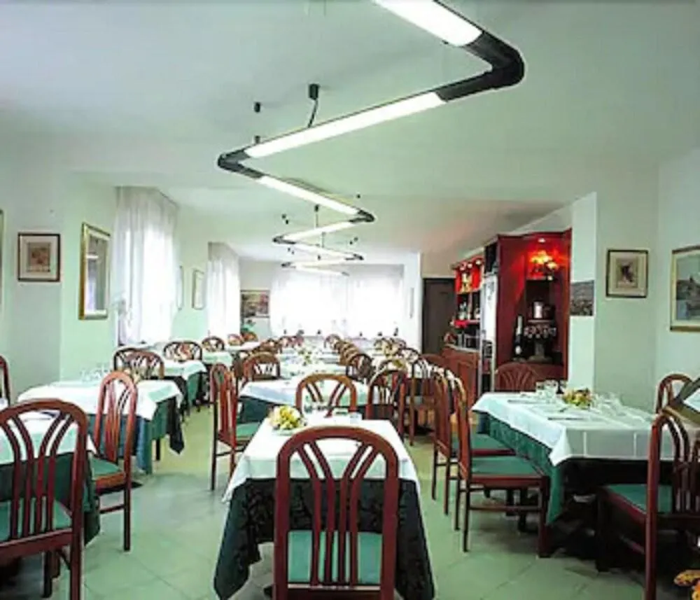 Hotel Fortunella Lido di Camaiore 3*,