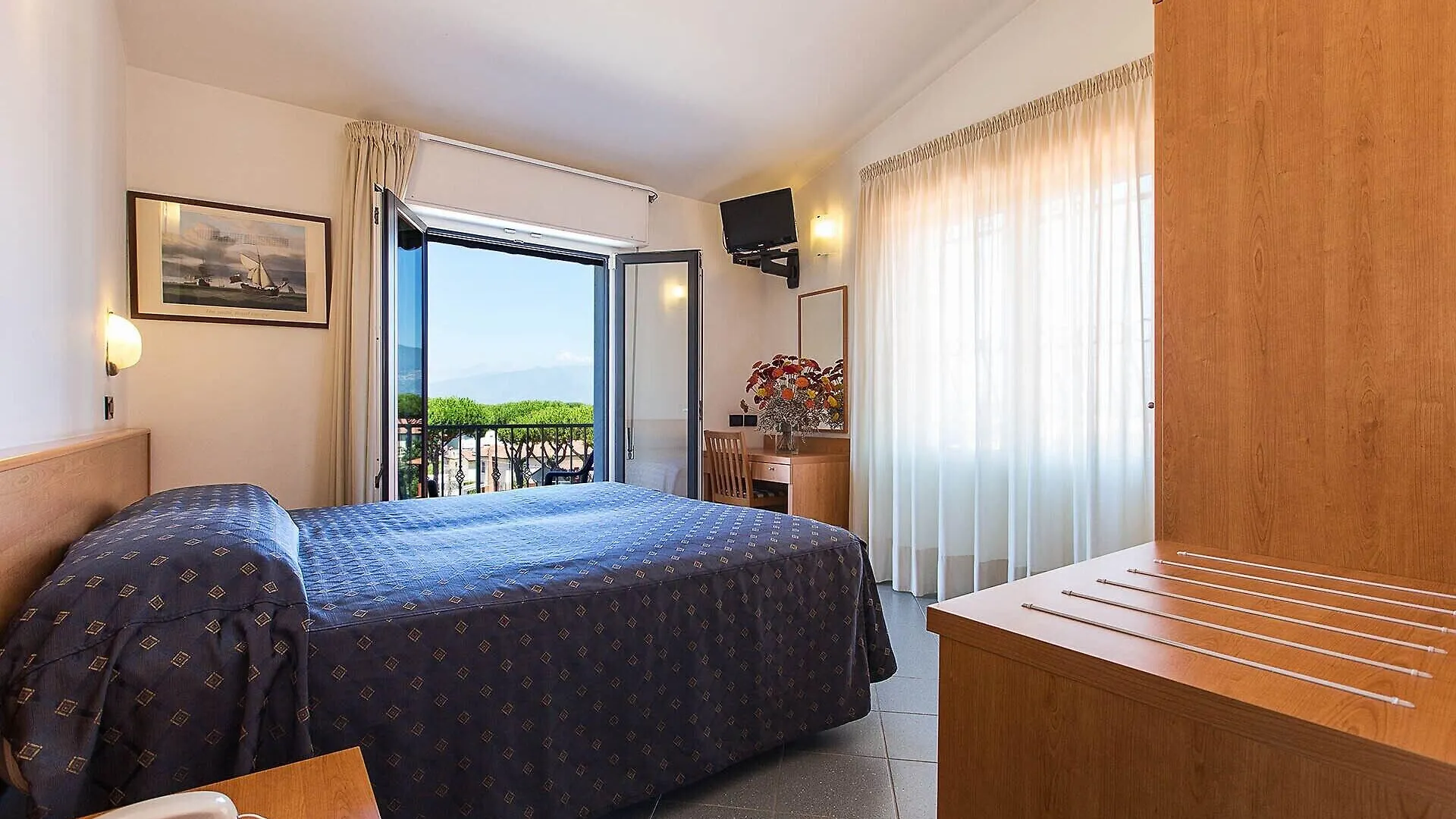 ***  Hotel Fortunella Lido di Camaiore Olaszország